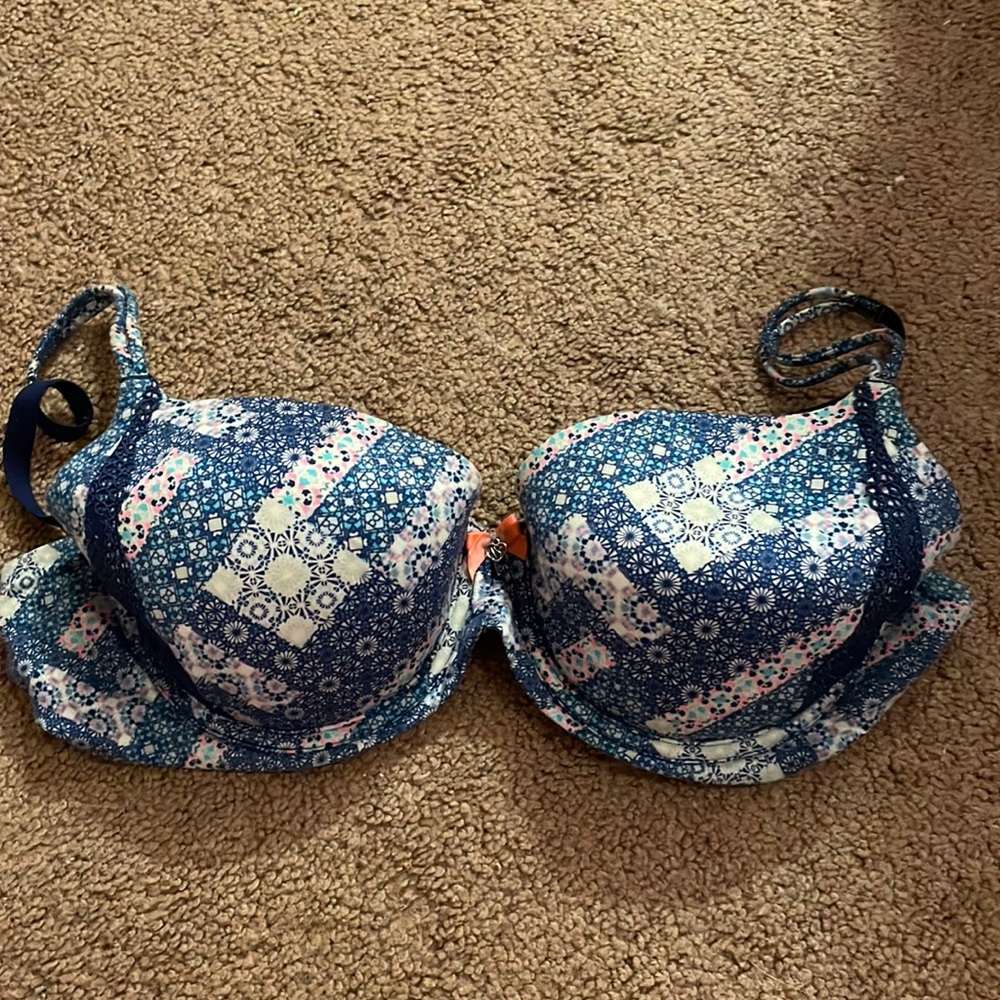 Printed VS lined demi bra